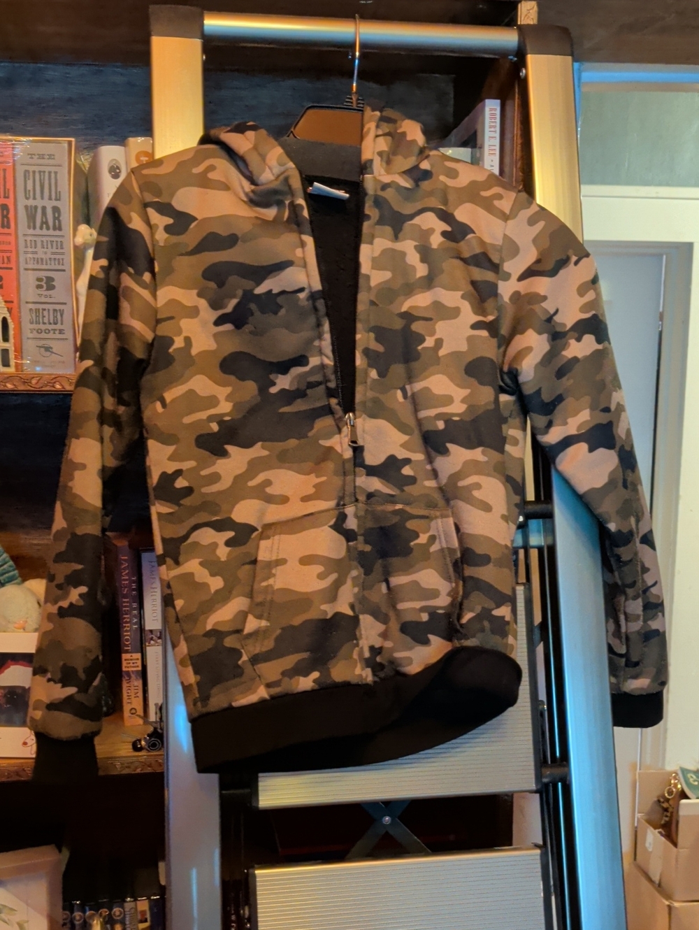Boy's Camouflage Zip-Up Hooded Field Jacket - Green Camo
